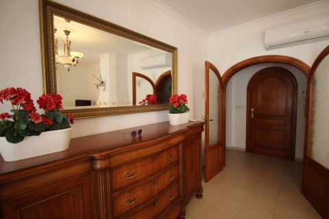 5 dormitorios Villa en Calpe, Spain No. 25535 20