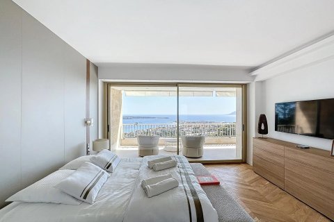 3 dormitorios Apartment en Cannes, France No. 75924 11