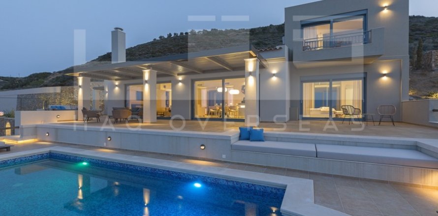 5 bedrooms Villa in Crete, Greece No. 24323