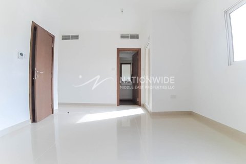 3 bedrooms Villa in Al Samha, UAE No. 4017 18