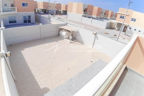 3 dormitorios Villa en Al Samha, UAE No. 4017 13