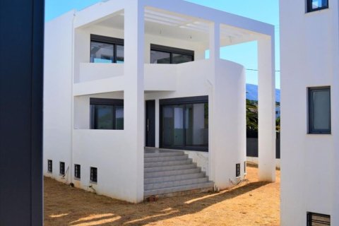 707m² Negocio en Kalyvia Thorikou, Greece No. 56528 3