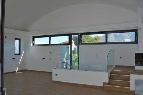 707m² Negocio en Kalyvia Thorikou, Greece No. 56528 15