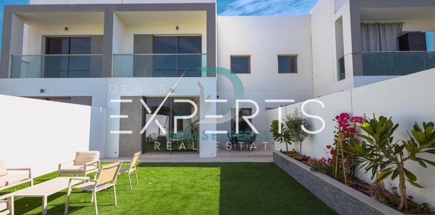 2 bedrooms Townhouse on the Yas Acres, UAE No. 10334