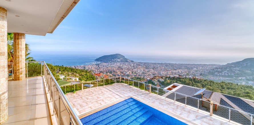 4+1 Villa à Alanya, Turkey No. 13989