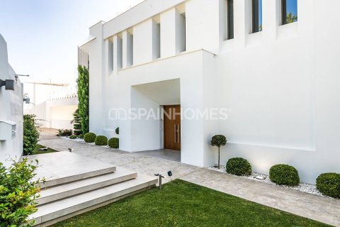 9 chambres Villa à Marbella, Spain No. 27467 8