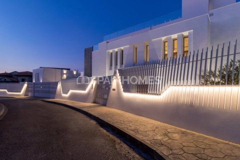 9 bedrooms Villa in Marbella, Spain No. 27467 12