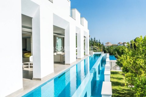 9 bedrooms Villa in Marbella, Spain No. 27467 5