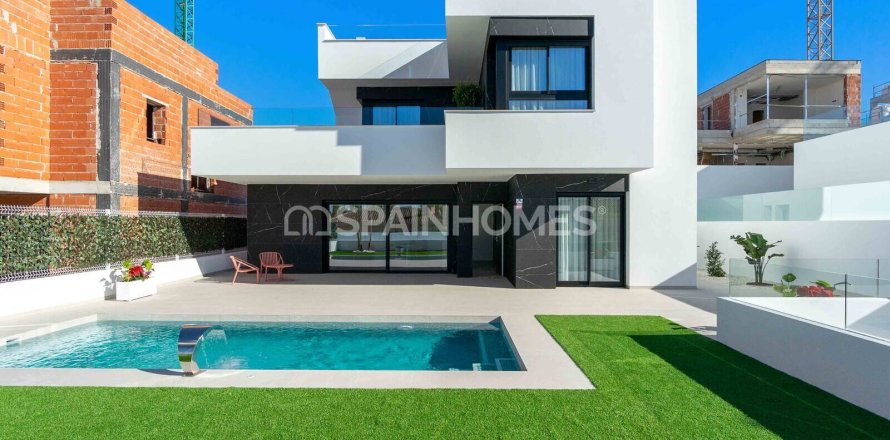 3 bedrooms Villa in Rojales, Spain No. 26574