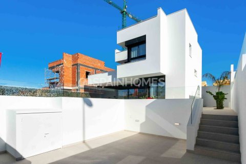 3 bedrooms Villa in Rojales, Spain No. 26574 18