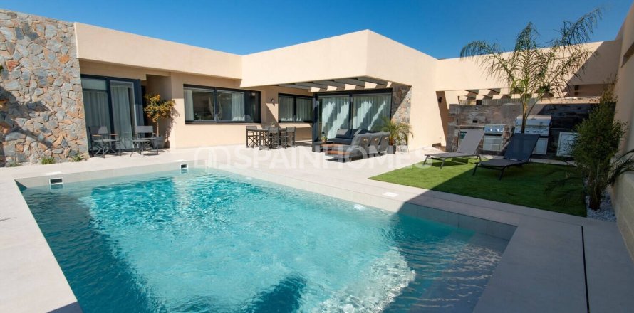 5 bedrooms Villa in Murcia, Spain No. 26808