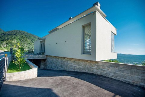 3 bedrooms House in Kotor, Montenegro No. 66751 4