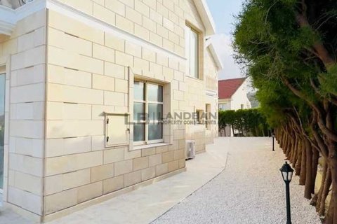 5 bedrooms Villa in Palodeia, Cyprus No. 63217 5