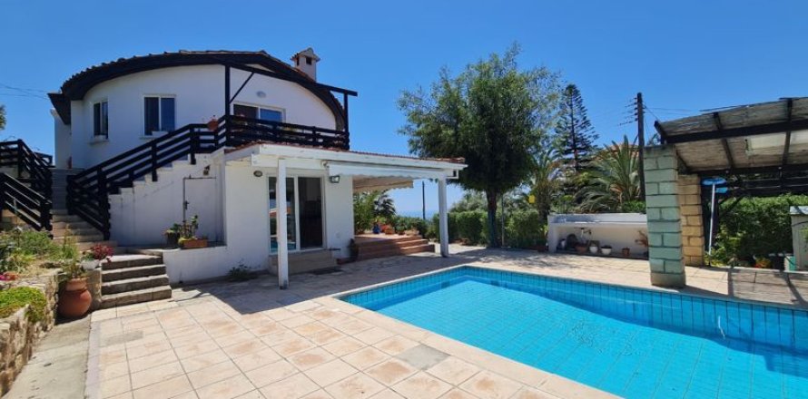 6 dormitorios Villa en Tala, Cyprus No. 36749