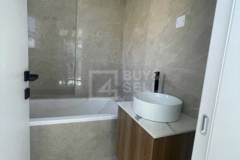 3 dormitorios Penthouse en Limassol, Cyprus No. 64066 5