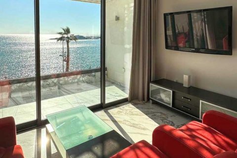 2 dormitorios Apartment en Paphos, Cyprus No. 72258 3