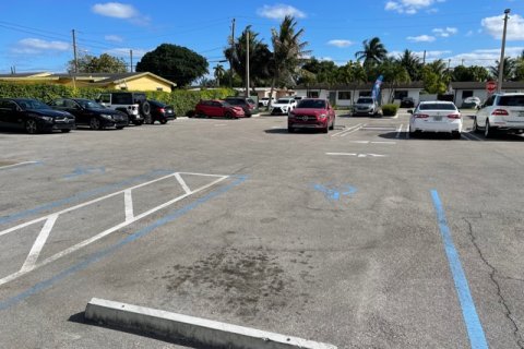 2787m² Commercial property in Miami, USA No. 62403 13