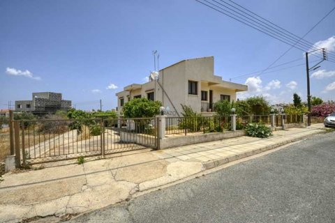 3 dormitorios Villa en Deryneia, Cyprus No. 73334 4