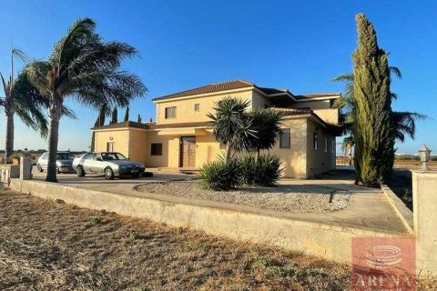 5 bedrooms Villa in Liopetri, Cyprus No. 28763 1