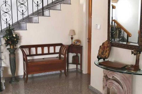 5 bedrooms House in Limassol, Cyprus No. 78015 3