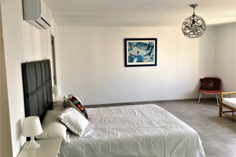 4 dormitorios Apartment en Finestrat, Spain No. 25942 9