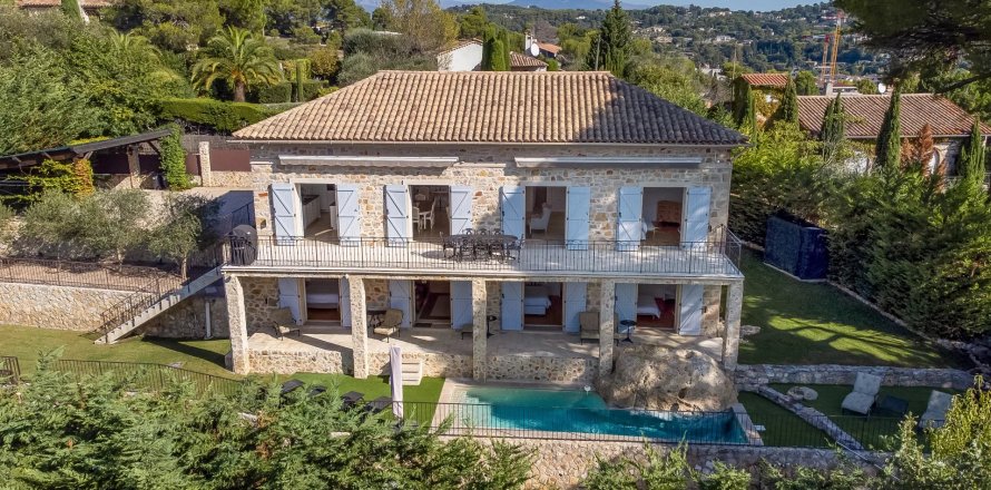 5 bedrooms Villa in Mougins, France No. 67244