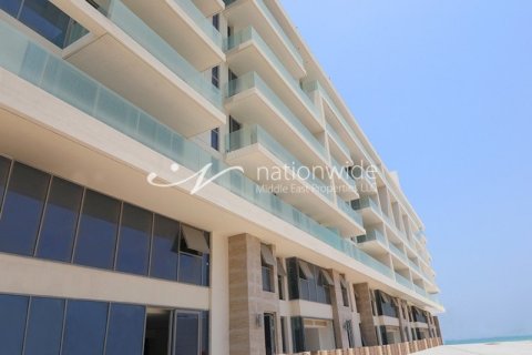 2 bedrooms Apartment on the Saadiyat Island, UAE No. 3372 1