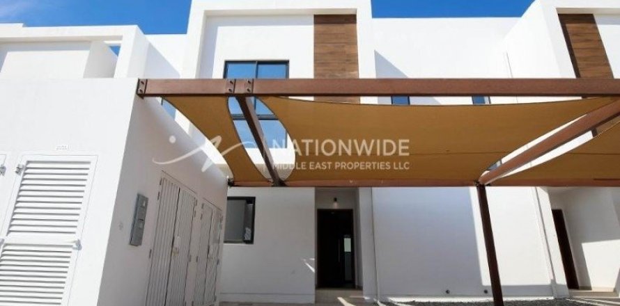 3 bedrooms Townhouse in Al Ghadeer, UAE No. 3374