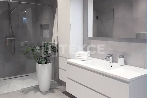 Квартира 4+1 в Стамбул, Турция №92401 9