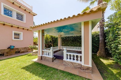 5 dormitorios Villa en La Zenia, Spain No. 27663 12