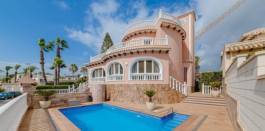 5 bedrooms Villa in La Zenia, Spain No. 27663