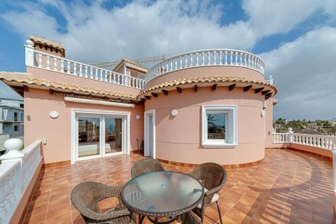 5 bedrooms Villa in La Zenia, Spain No. 27663 6