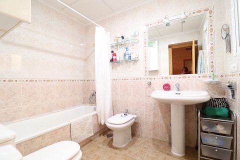 4 dormitorios Apartment en Torrevieja, Spain No. 27702 16