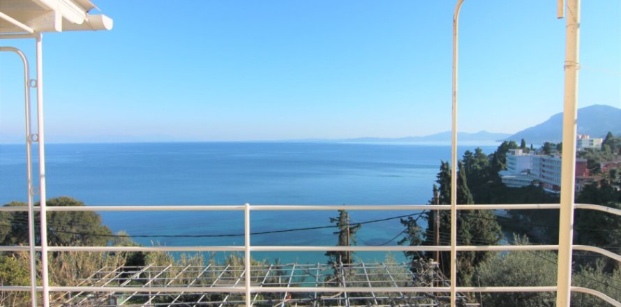 2 bedrooms Villa in Corfu, Greece No. 51535