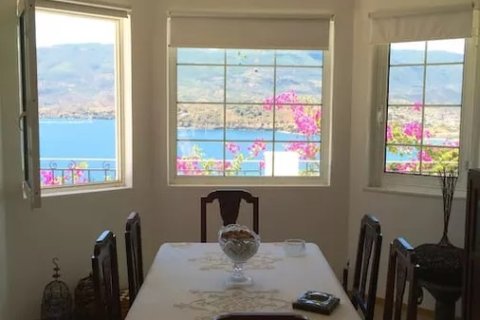 4 bedrooms Villa in Poros, Greece No. 56475 7