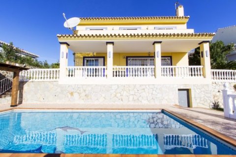 4 bedrooms House in Mijas, Spain No. 25484 1