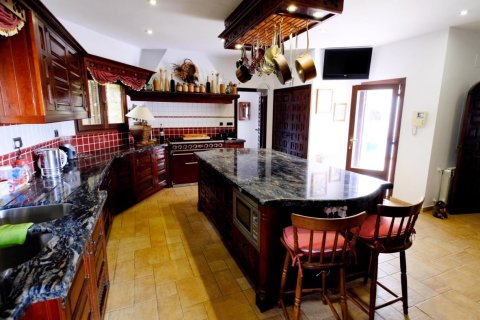 4 dormitorios Villa en Fustera, Spain No. 25540 10