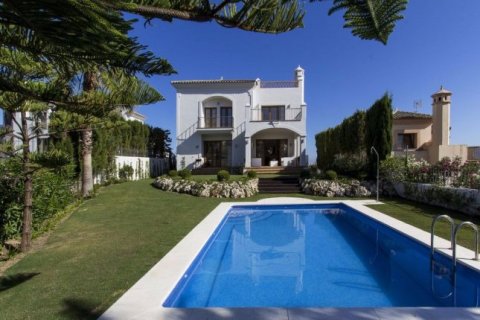 4 chambres House à Estepona, Spain No. 25485 2