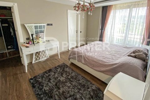 5 rooms Apartment in Kepez, Turkey No. 13979 18