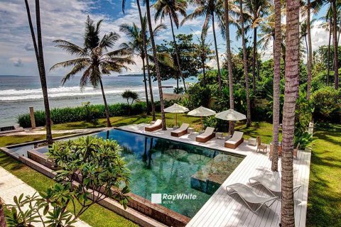 4 bedrooms Villa in Karangasem, Indonesia No. 23450 17