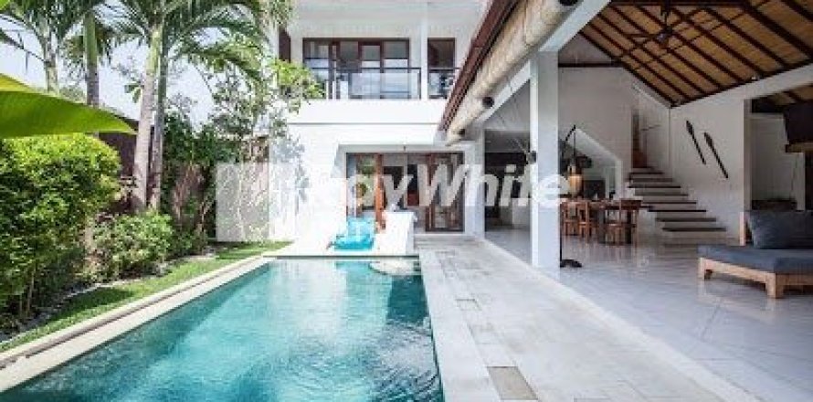 3 dormitorios Villa en Canggu, Indonesia No. 23493