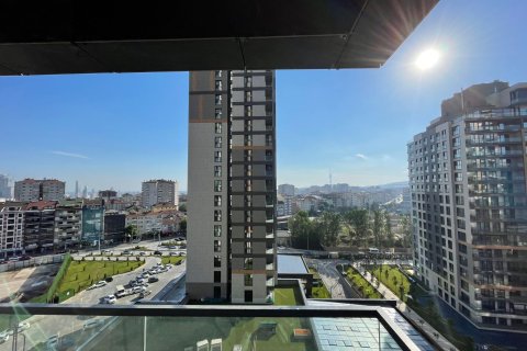 2+1 Apartment in Istanbul, Turkey No. 15015 4