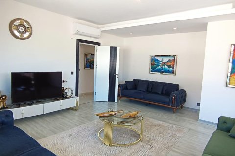 4+1 Penthouse in Mahmutlar, Turkey No. 14379 9