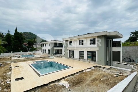 5 rooms Apartment in Kemer, Turkey No. 13980 5