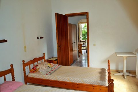 6 bedrooms Villa in Corfu, Greece No. 51484 4