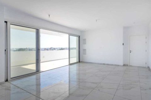 3 bedrooms Penthouse in Strovolos, Cyprus No. 33305 5