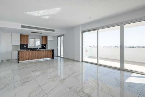 3 bedrooms Penthouse in Strovolos, Cyprus No. 33305 4