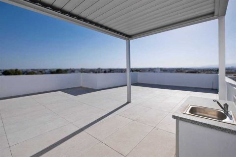 3 bedrooms Penthouse in Strovolos, Cyprus No. 33305 1