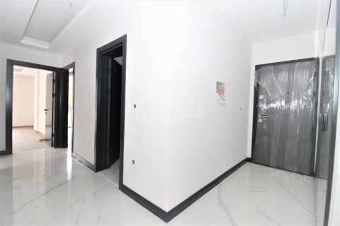 3+1 Apartment en Bursa, Turkey No. 12367 7