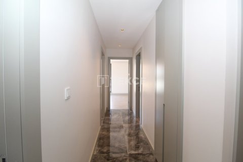 2+1 Apartment in Istanbul, Turkey No. 13391 8